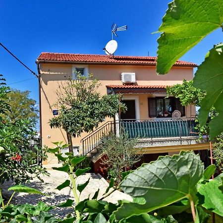 Apartmani Kovac Funtana Exterior foto