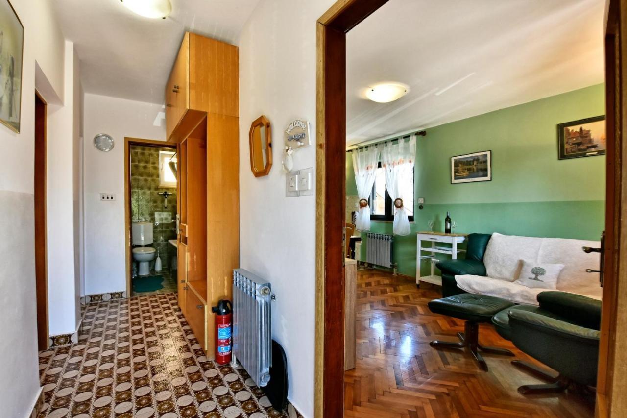 Apartmani Kovac Funtana Exterior foto