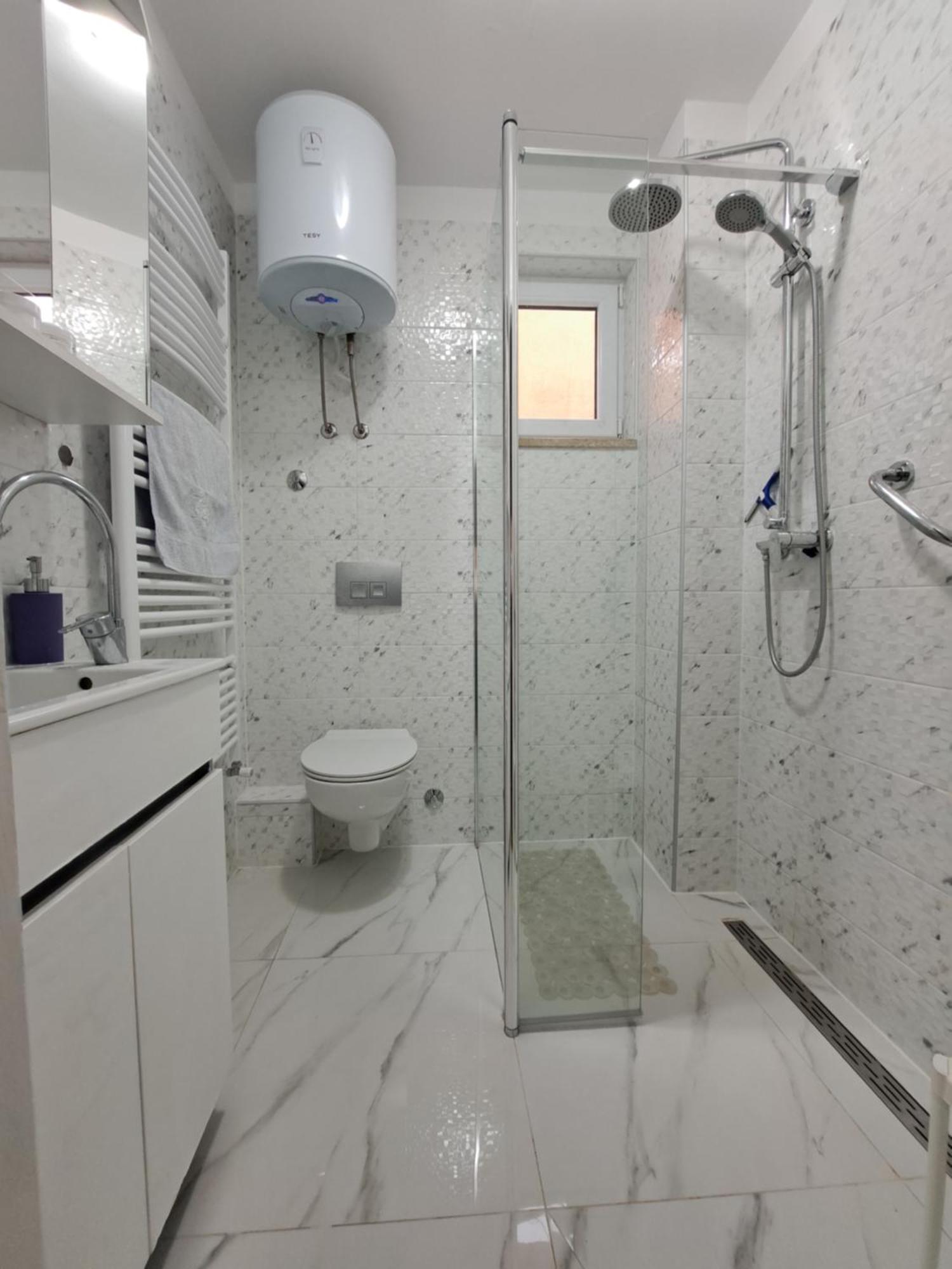Apartmani Kovac Funtana Exterior foto